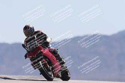 media/Oct-13-2025-Moto Forza (Mon) [[a66d839500]]/3-B Group/Session 4 (Turn 9)/